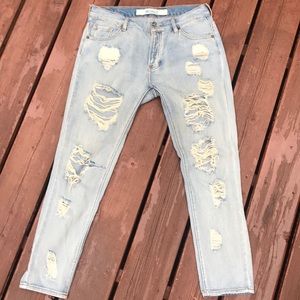 Brandy Melville distressed boyfriend jeans